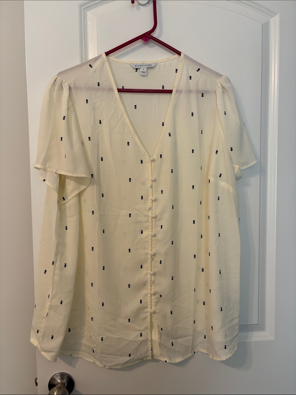 41 Hawthorn Cream Short Sleeve V-Neck Button Front Shirt with Navy Dot Print